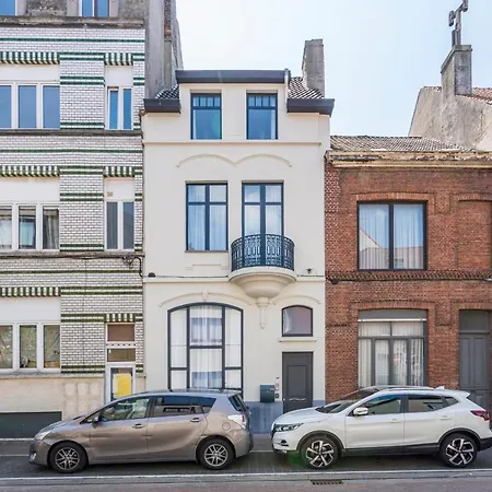 Luxurious, Updated, Warm & Stunning Terraces * Ostend